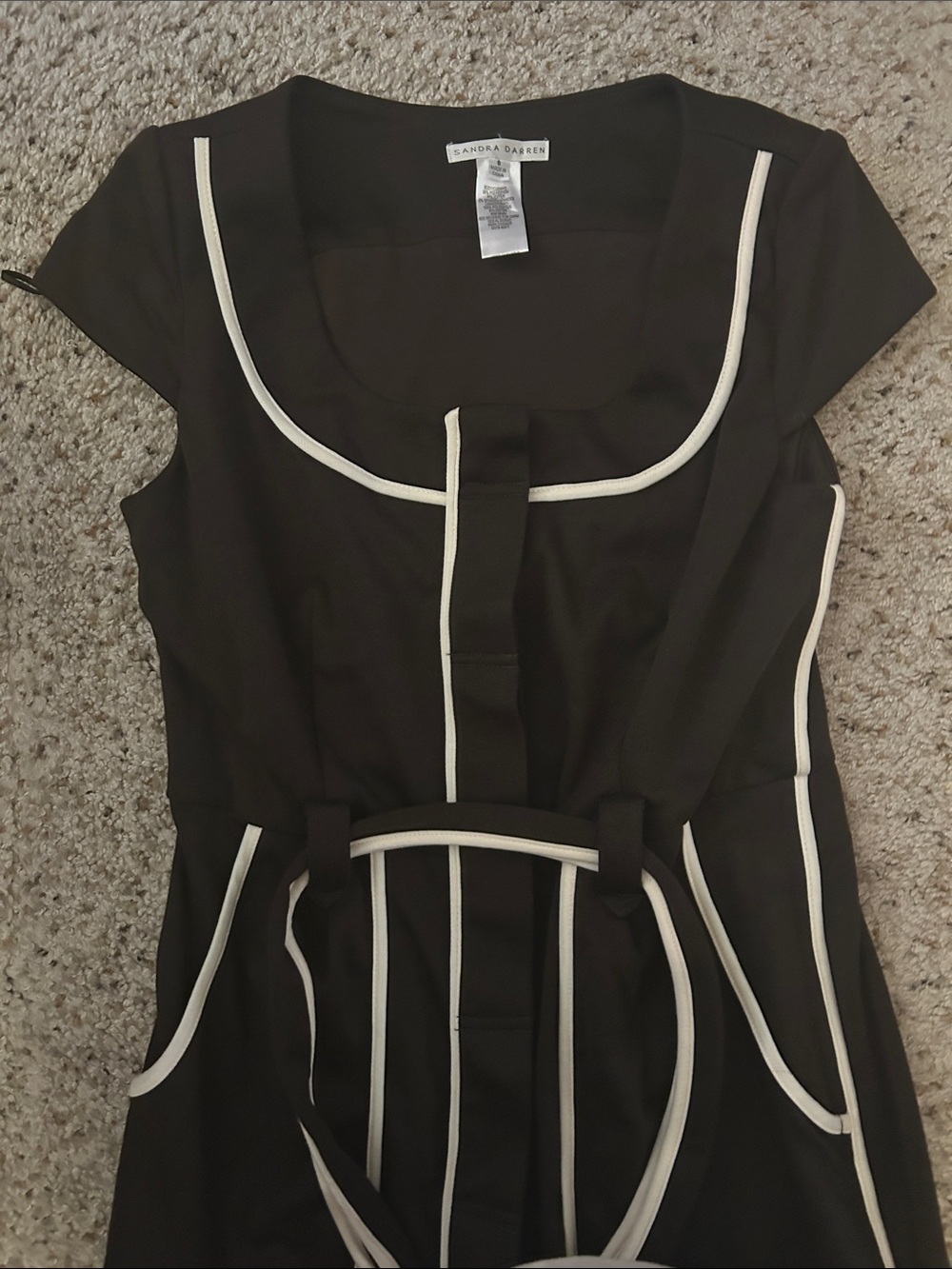 SANDRA DARREN Short Sleeved Button-Up Brown Dress w/ Belt